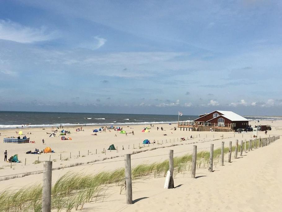 Strandhuis De Zon - Recreatiepark De Watersnip Petten Exterior foto