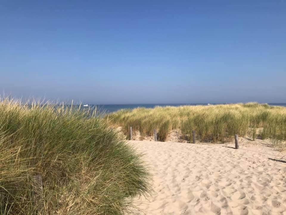 Strandhuis De Zon - Recreatiepark De Watersnip Petten Exterior foto